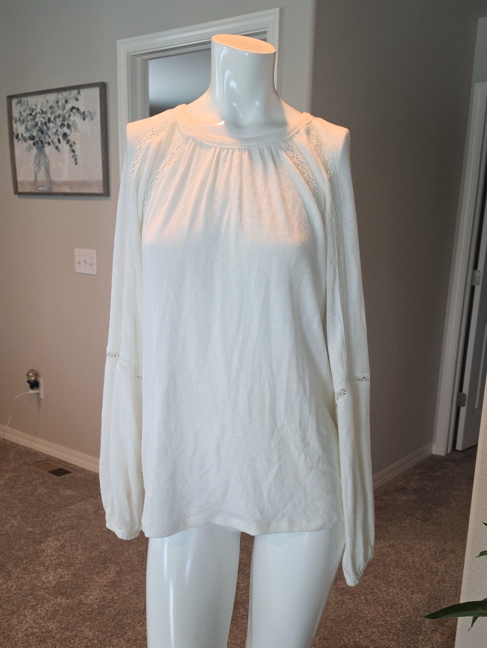 Daytrip White Long Sleeve Eyelet Detail Blouse